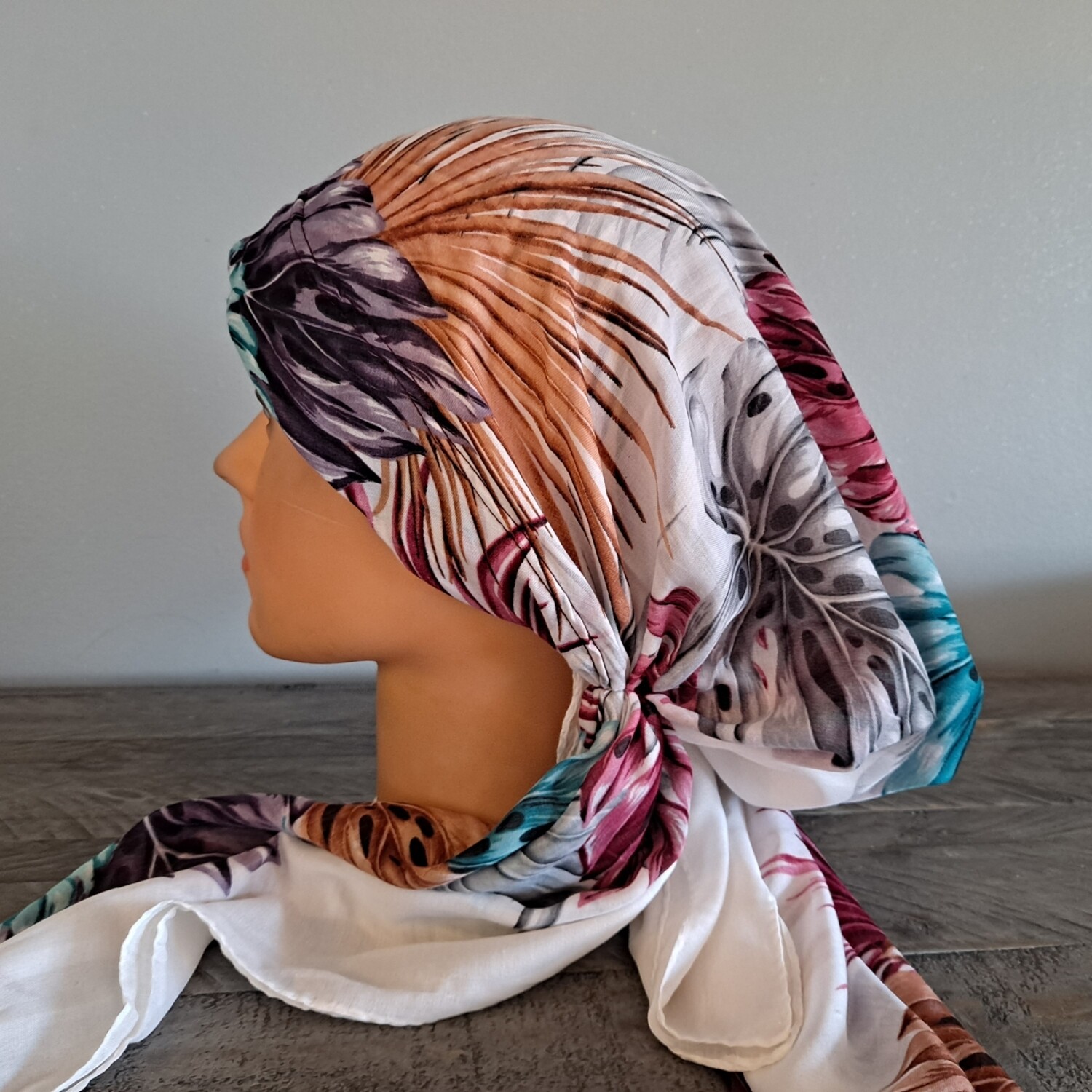 Soft white pretied Turkish Tichel w/band sewn in