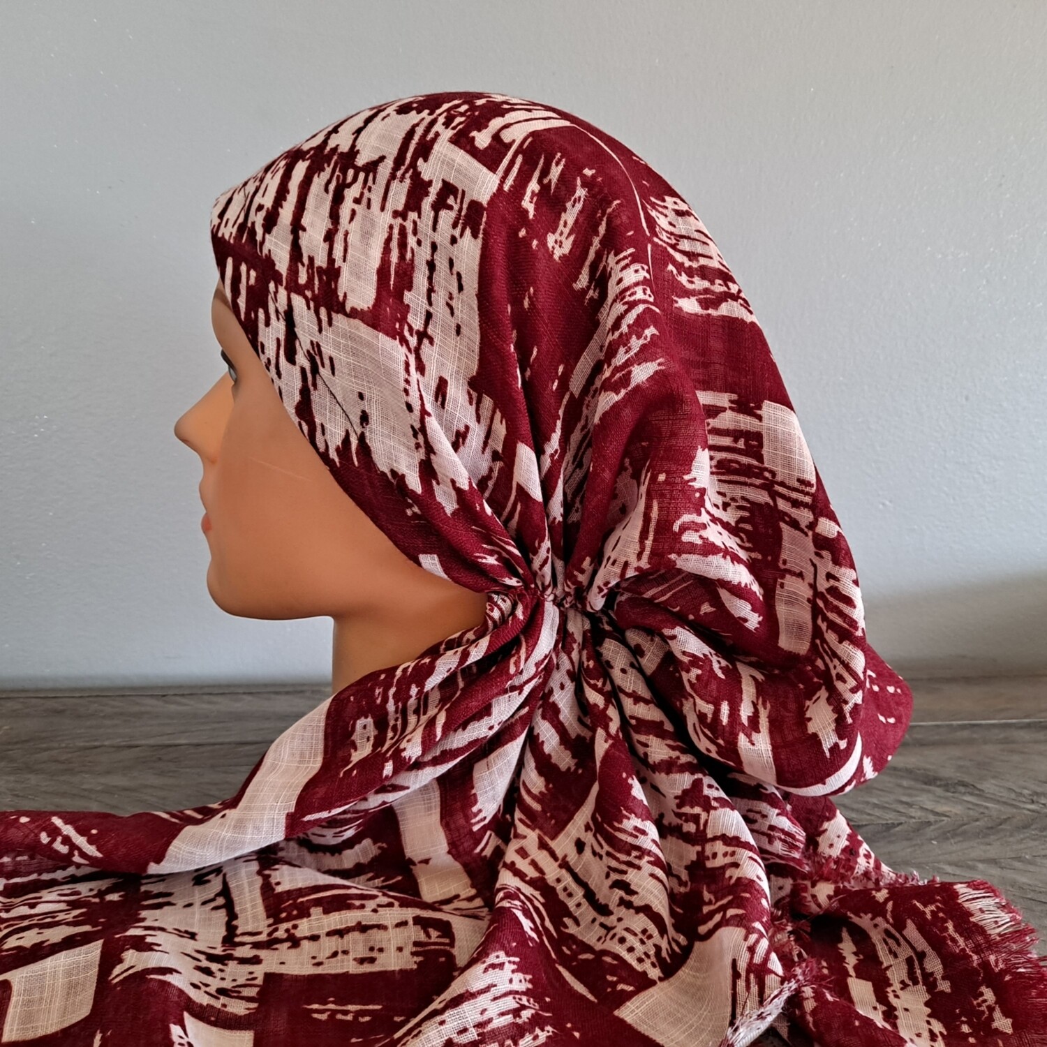 Deep Red/white patterned soft fringes pretied tichel