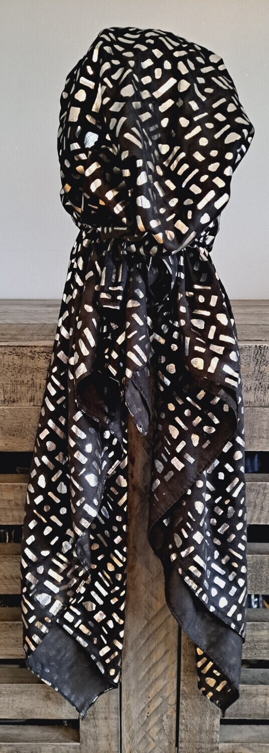Black/silver shapes metallic patterned pretied tichel