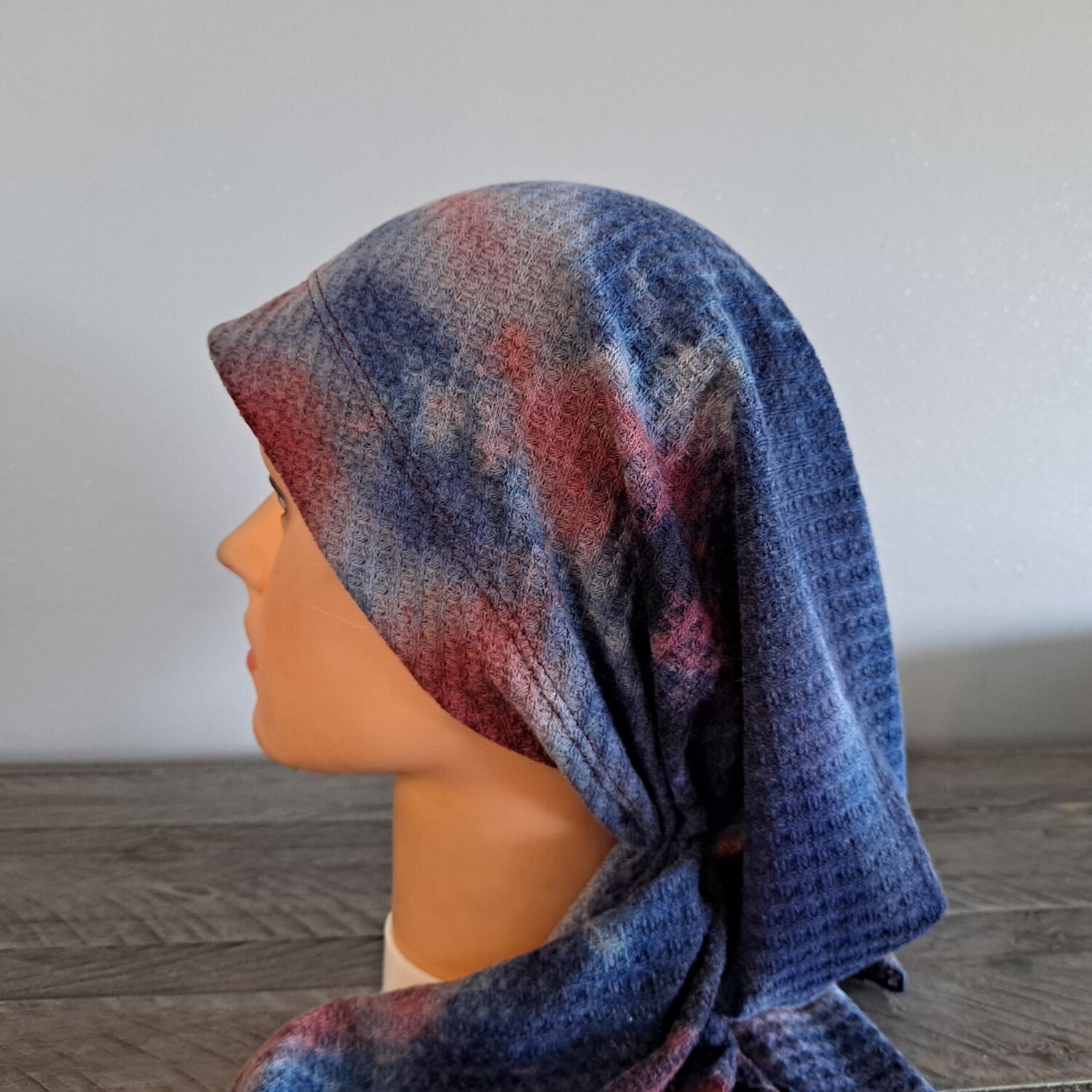 Cranberry/blue waffled pretied tichel