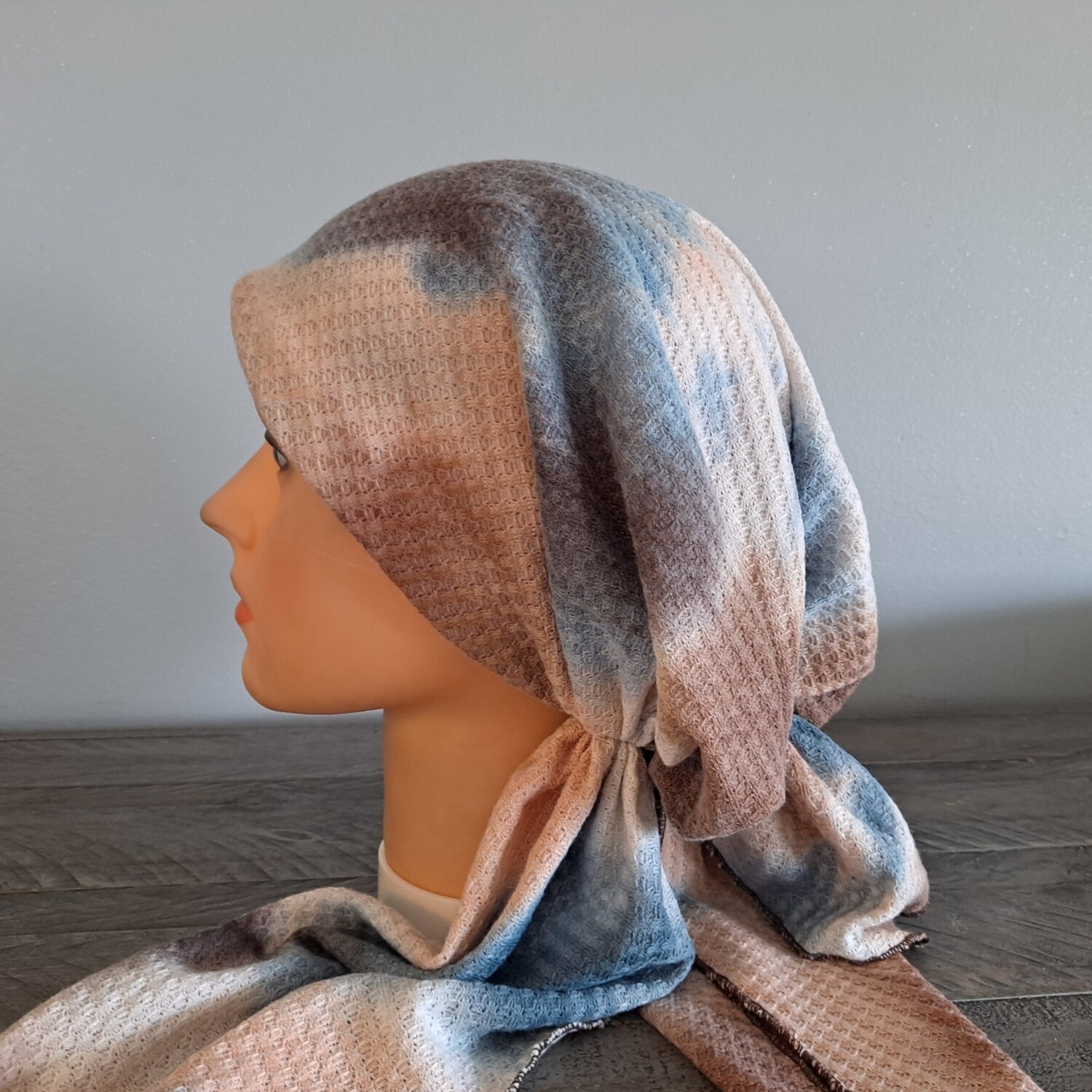 Tan/teal waffled pretied tichel
