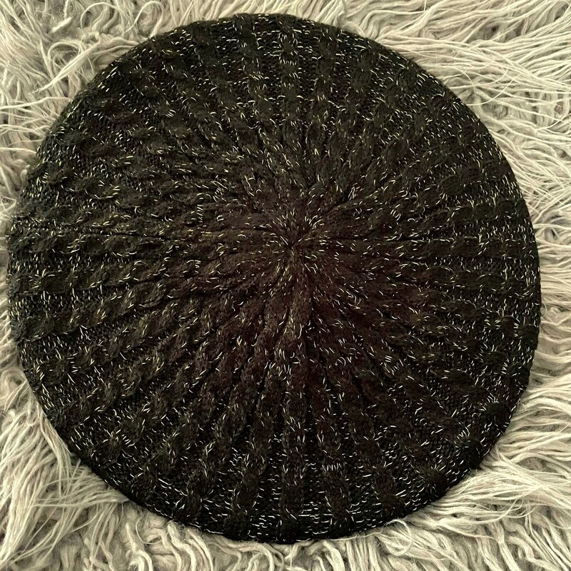 Black w/gold threads cable snood/beret