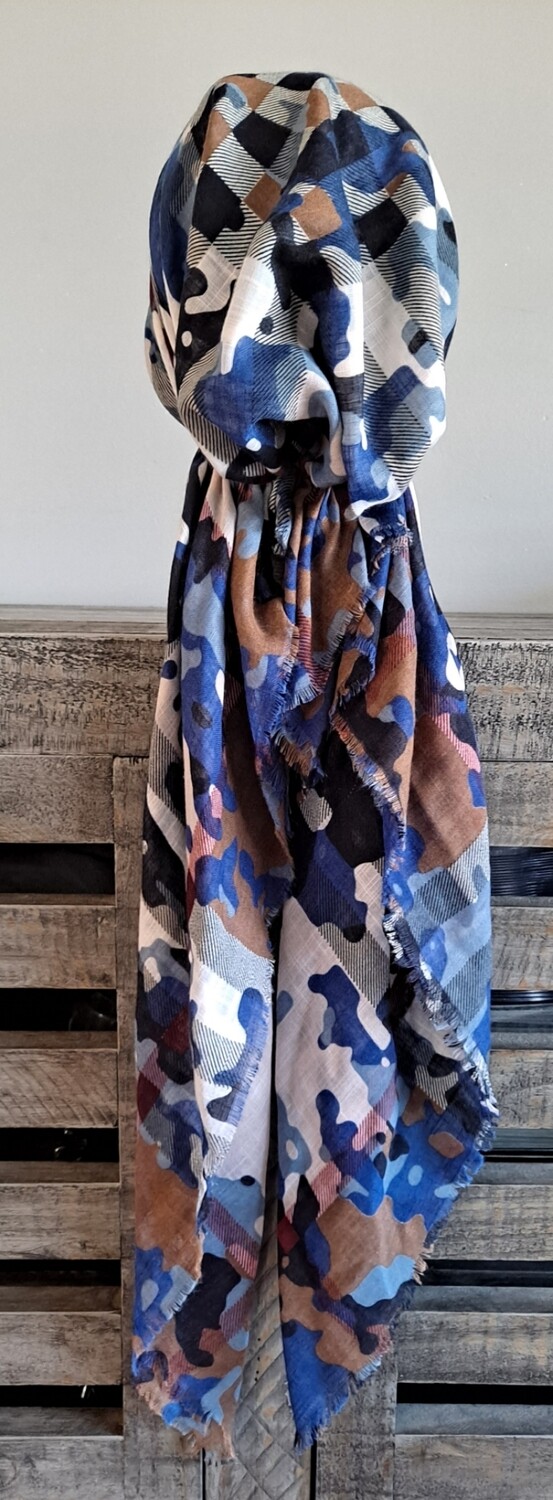 Camouflaged w/blue soft fringes pretied tichel