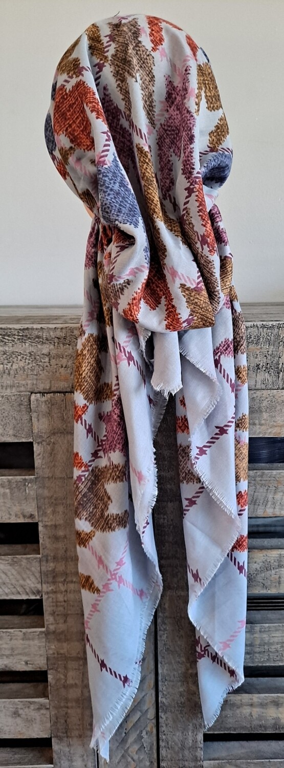 Light gray houndstooth - soft fringed Turkish pretied tichel