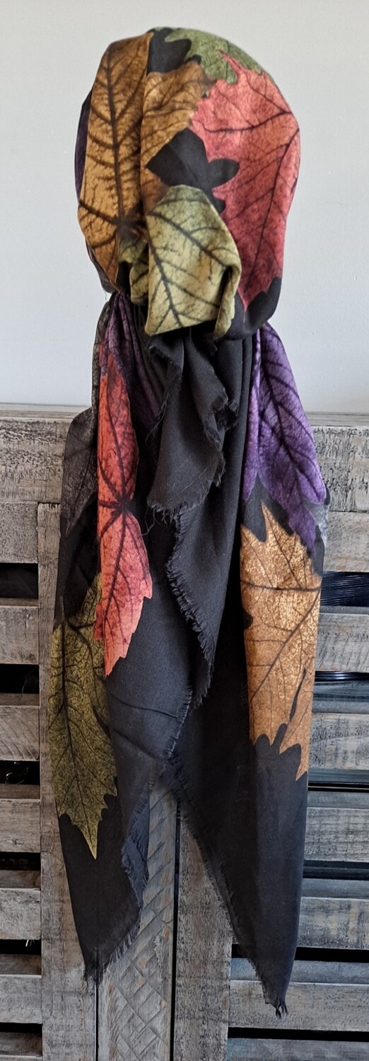 Black leaves - soft fringed Turkish pretied tichel