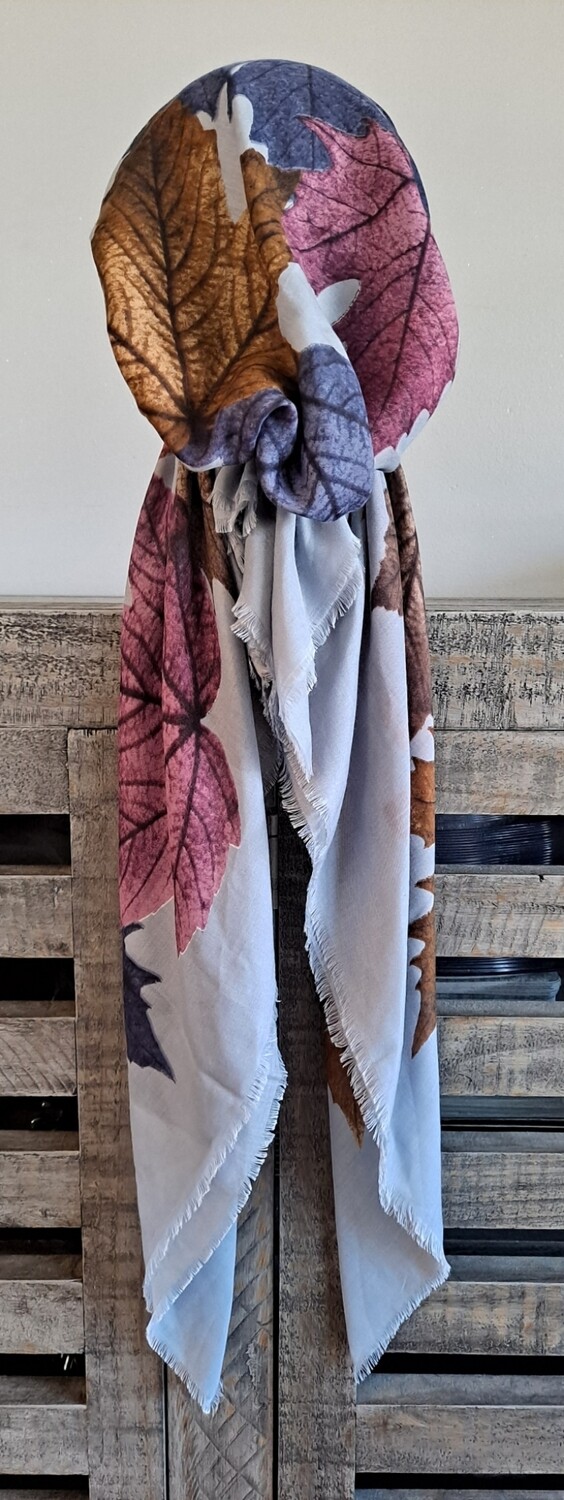 Light gray leaves - soft fringed Turkish pretied tichel