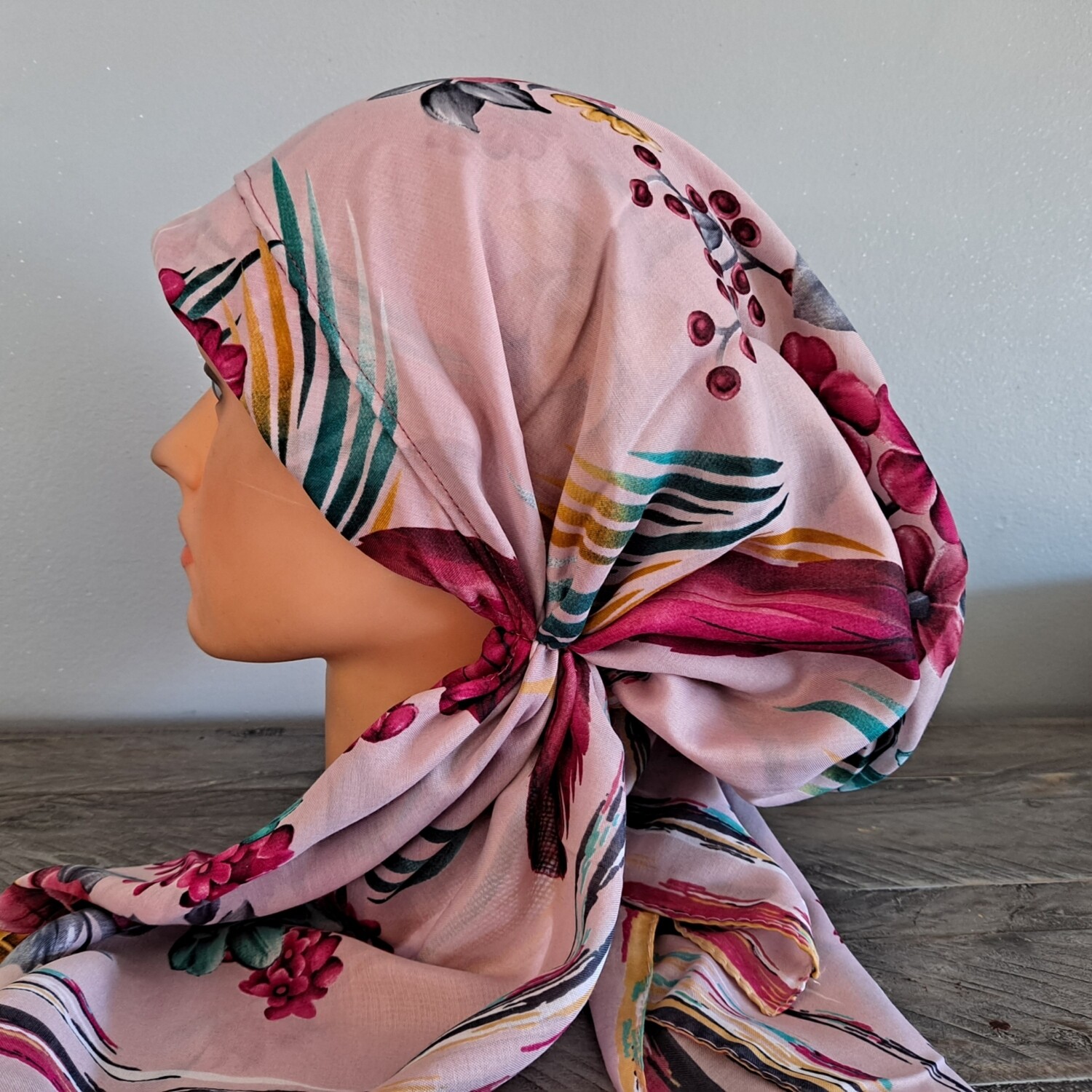 Light pink floral burst Turkish Tichel w/band sewn in