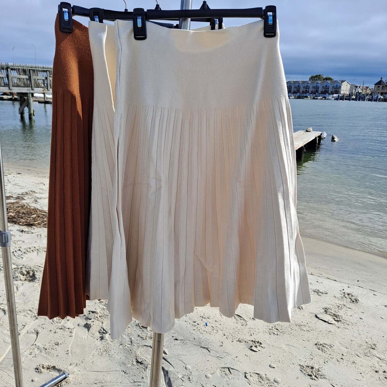MM pleated skirts - cream (light beige)