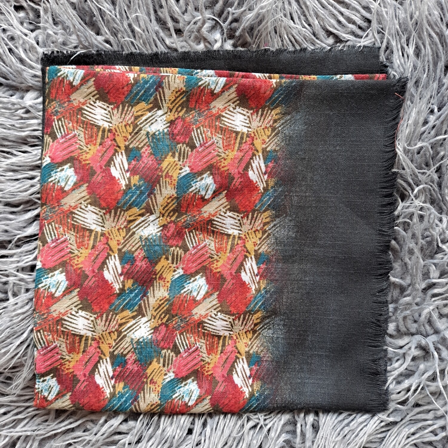 Black colored patterned - soft fringes tichel