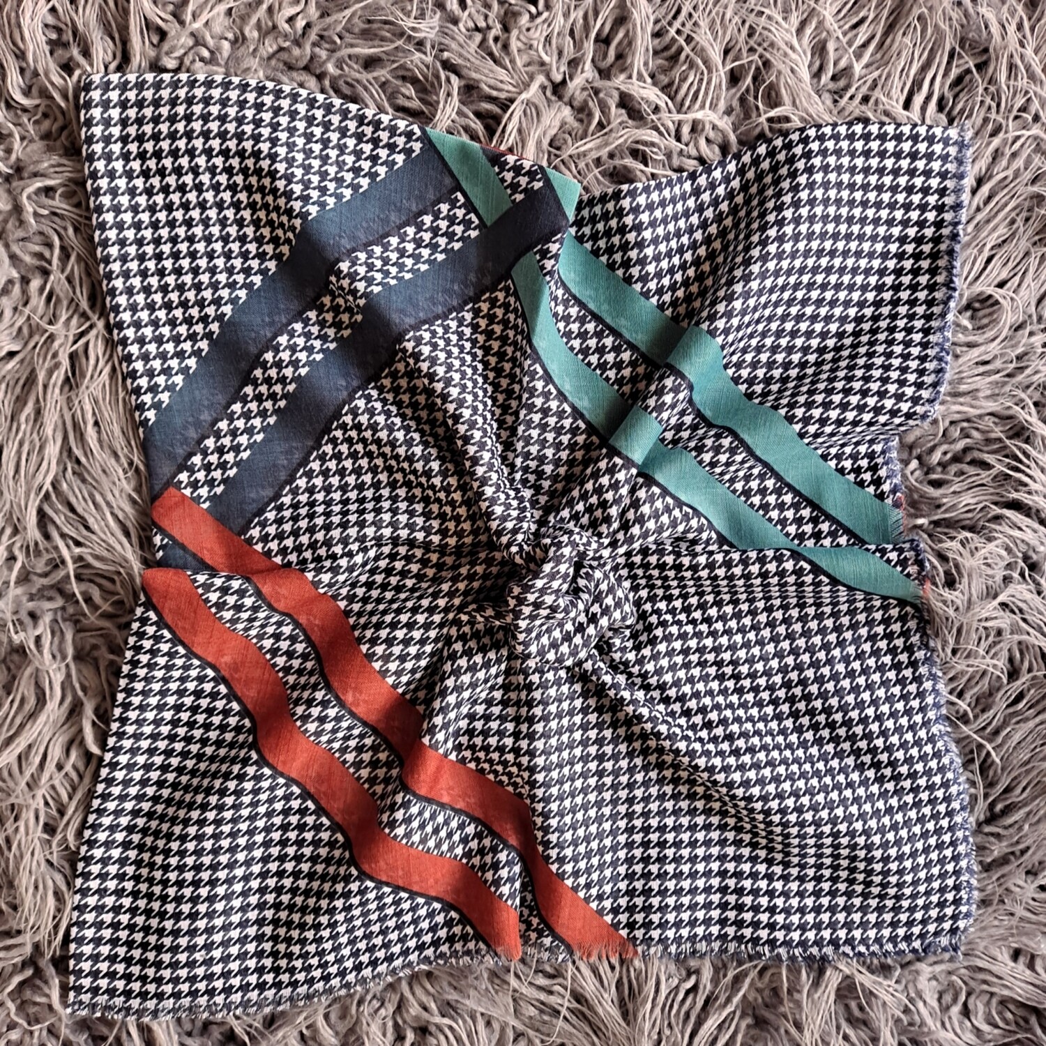 Navy/w teal houndstooth - soft fringes tichel