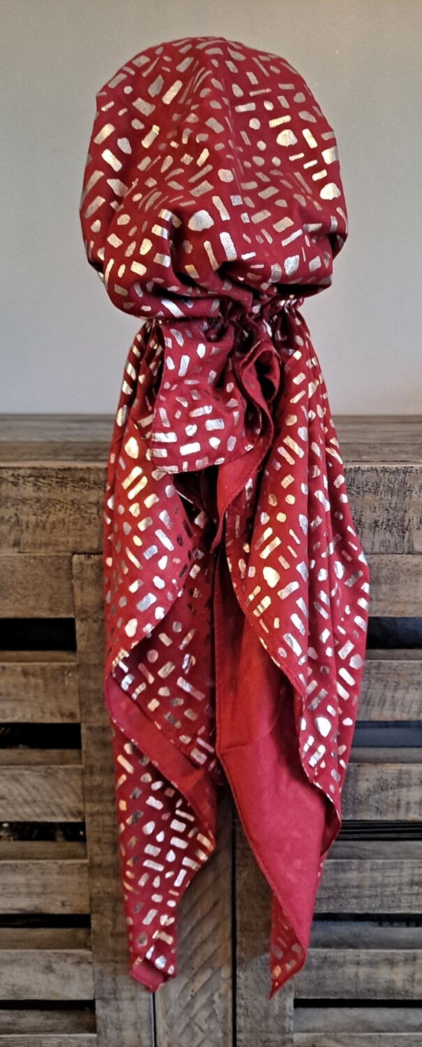 Maroon/silver shapes metallic patterned pretied tichel