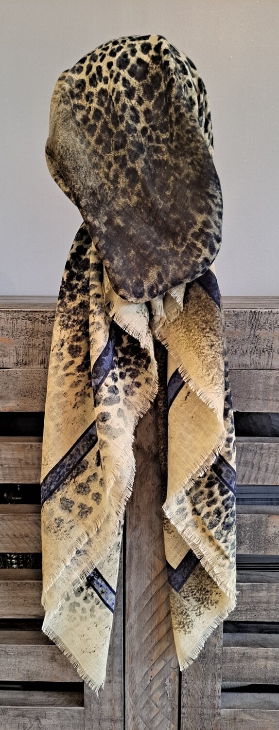 Light yellowish green animal pattern - soft fringes pretied tichel w/band sewn in (BBS)