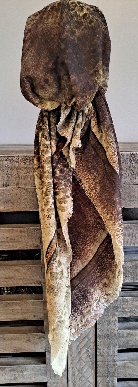 Light green animal pattern - soft fringes pretied tichel w/band sewn in (BBS)