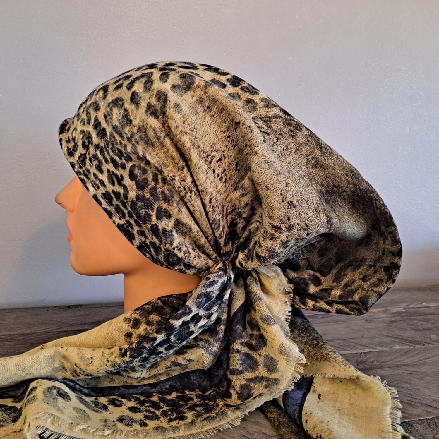 Light yellowish green animal pattern - soft fringes pretied tichel w/band sewn in (BBS)