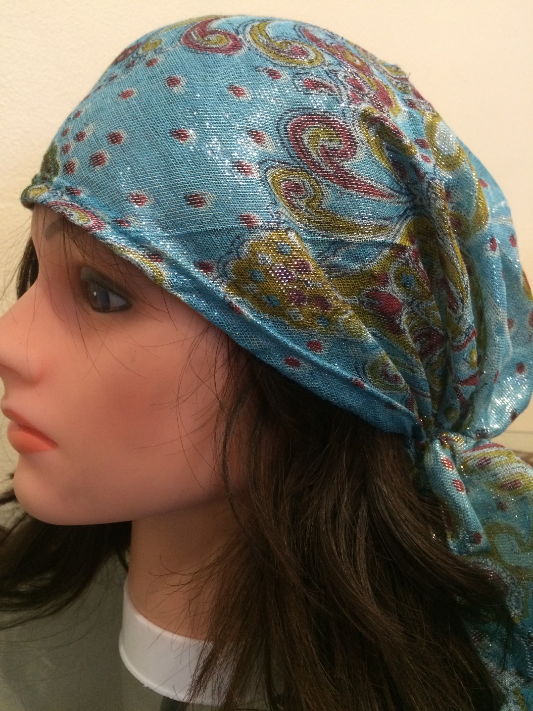 Light blue 'n' more shimmering pretied tichel