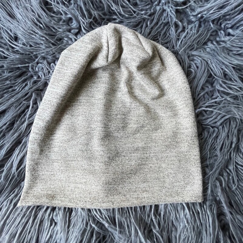 Dressy knit beanie - grayish tan