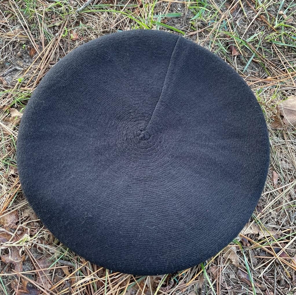 Black - softest beret