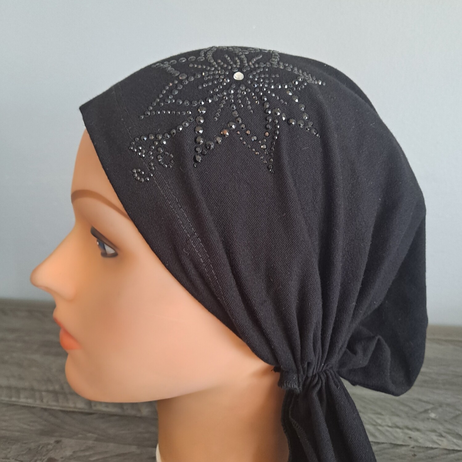 Black pre tied tichel with applique