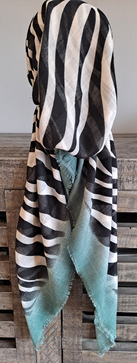 Medium green stripy  - soft fringes pretied tichel w/band sewn in (BBS)