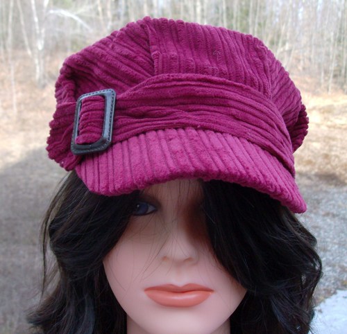 Corduroy cap red