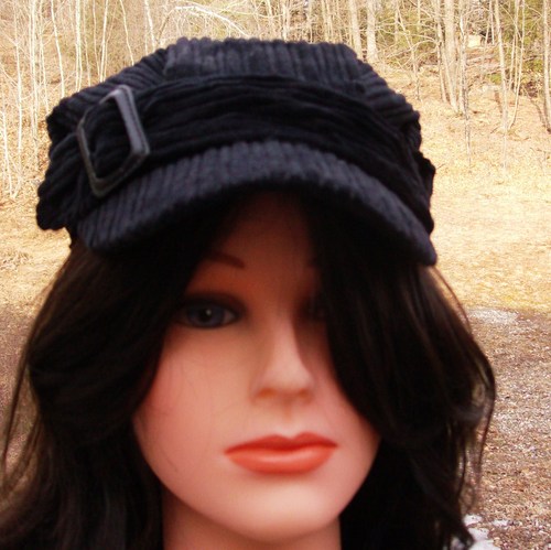 Corduroy cap black