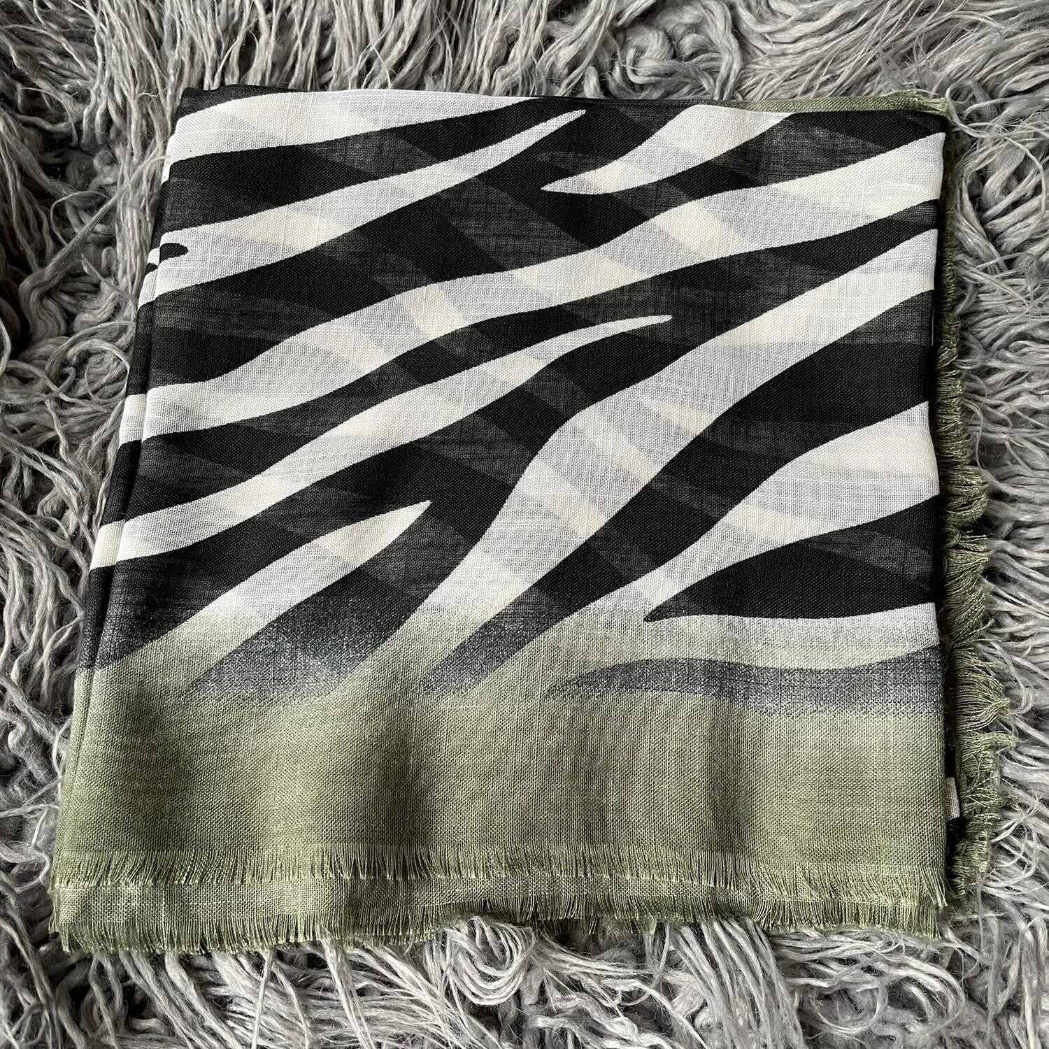 Olive, black/white  - stripy soft fringes tichel