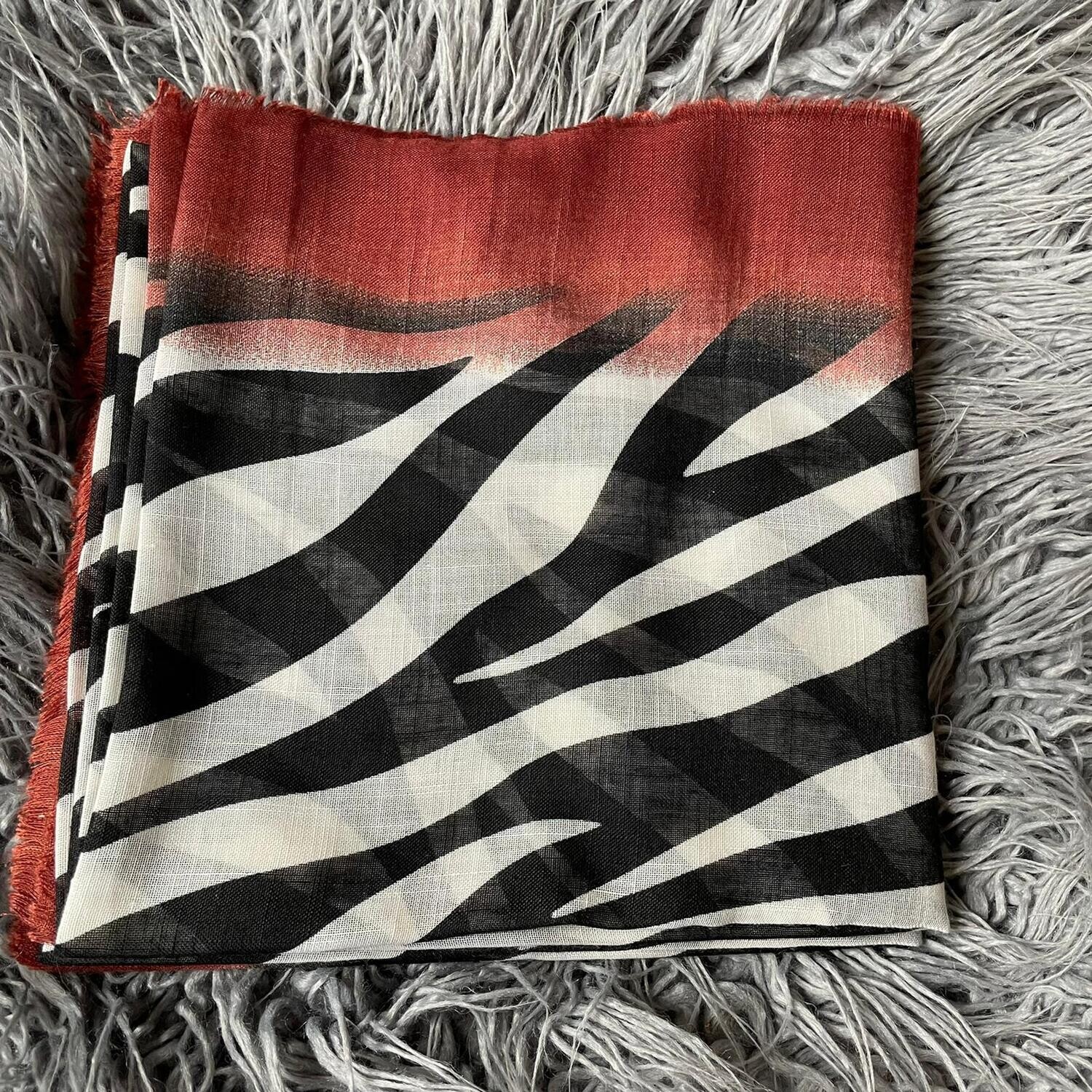 Rust, black/white  - stripy soft fringes tichel