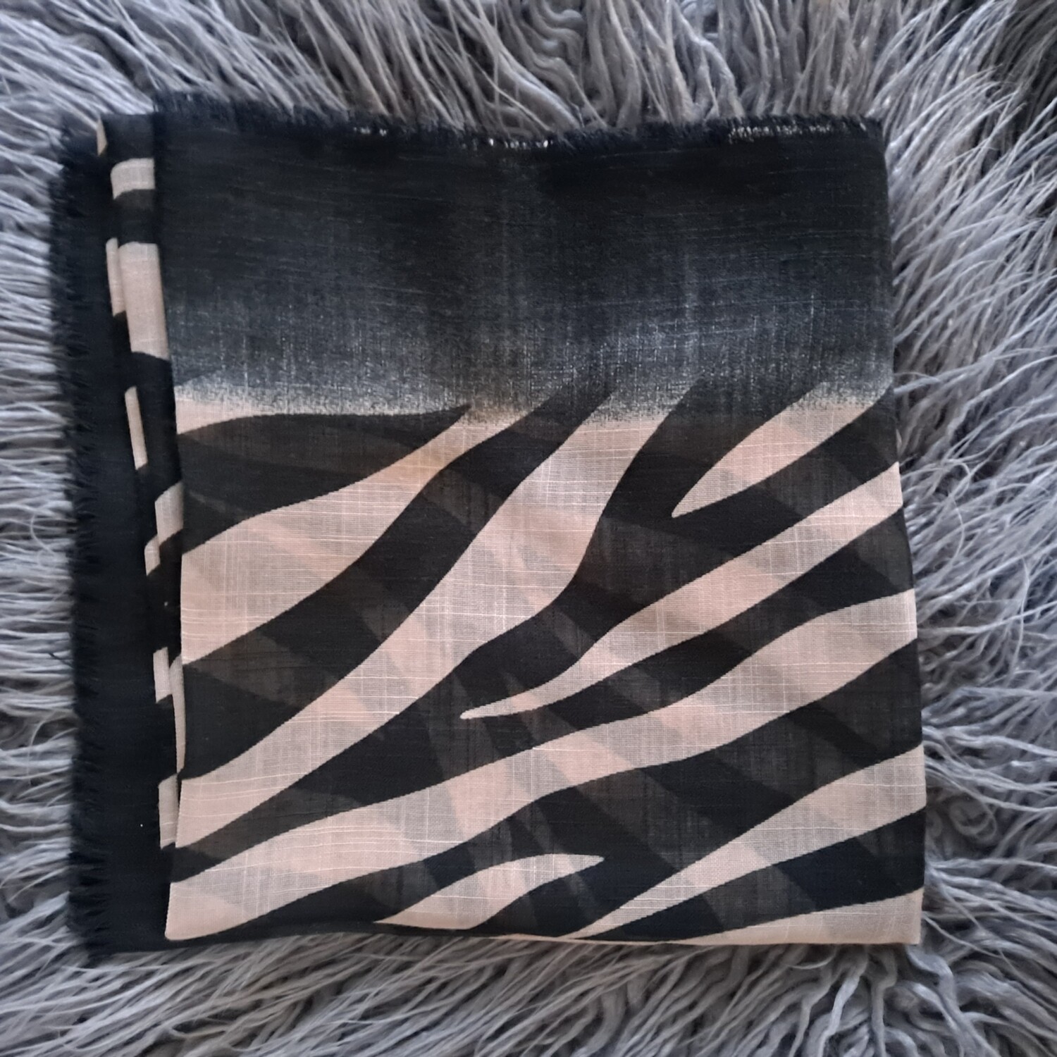 Black, tan/black  - stripy soft fringes tichel