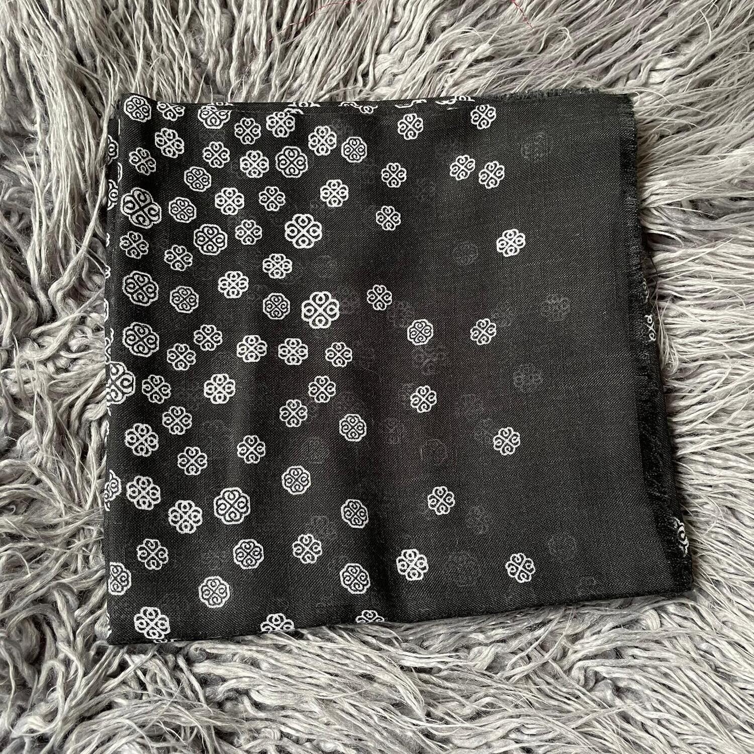 Black dainty - soft fringes tichel