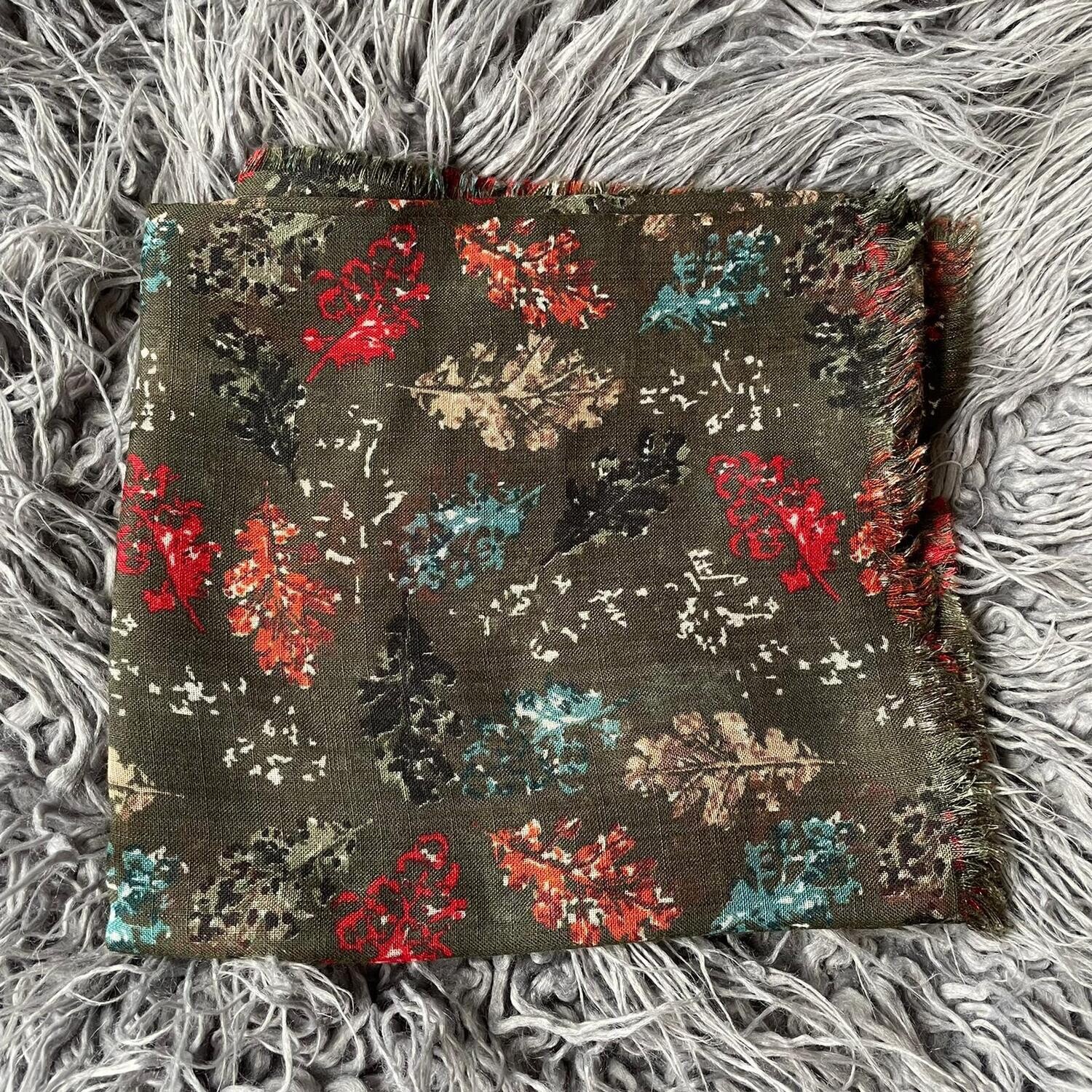 Army green  pretty leaves - soft fringes tichel