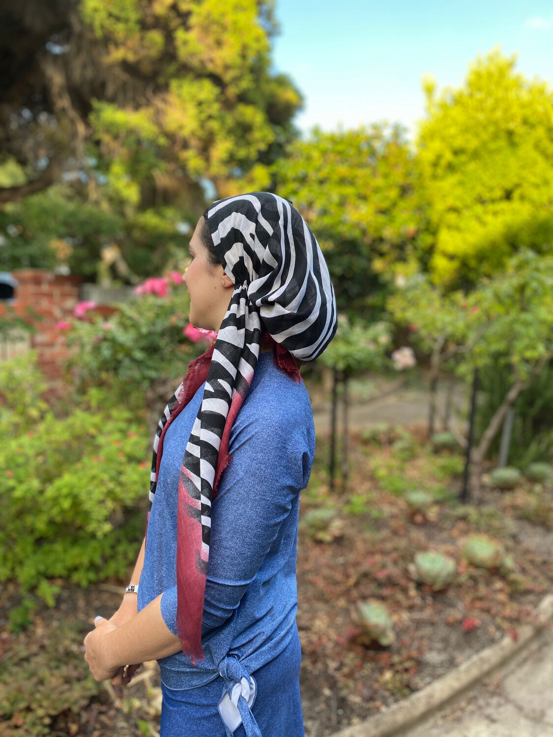 Black/tan stripy  - soft fringes pretied tichel w/band sewn in (BBS)