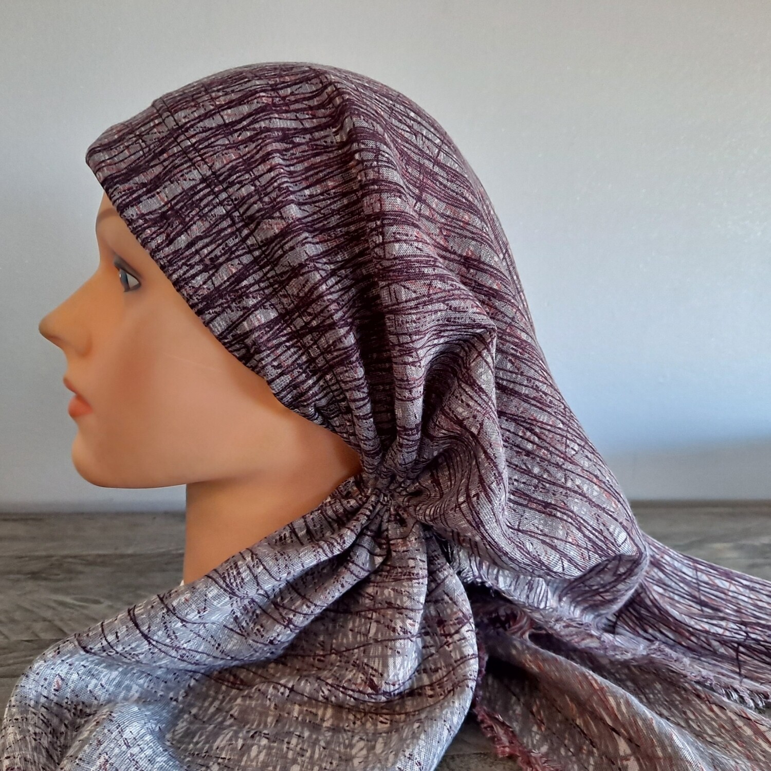 Wine/gray soft fringed - long back pre-tied kerchief w/band sewn in