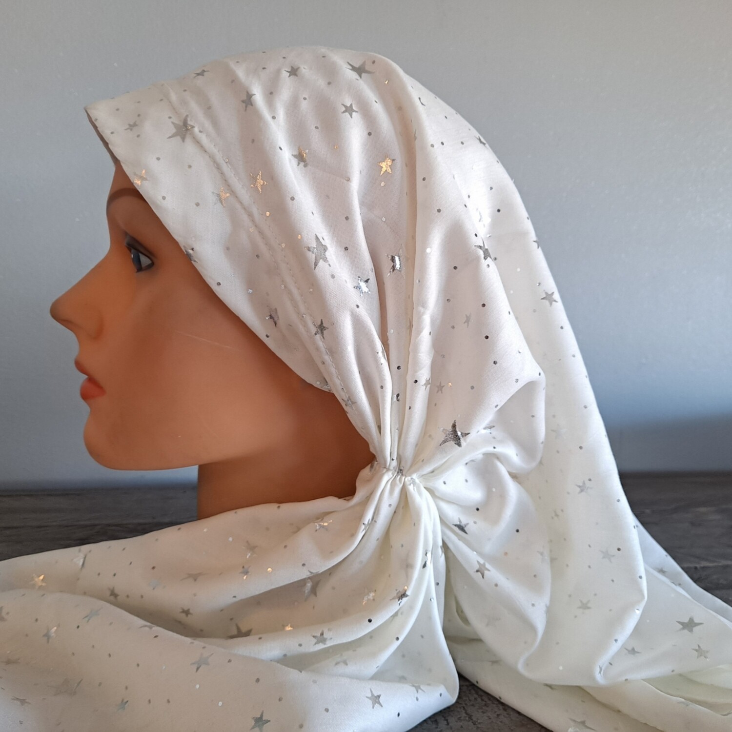 White/silver - long back pre-tied kerchief w/band sewn in