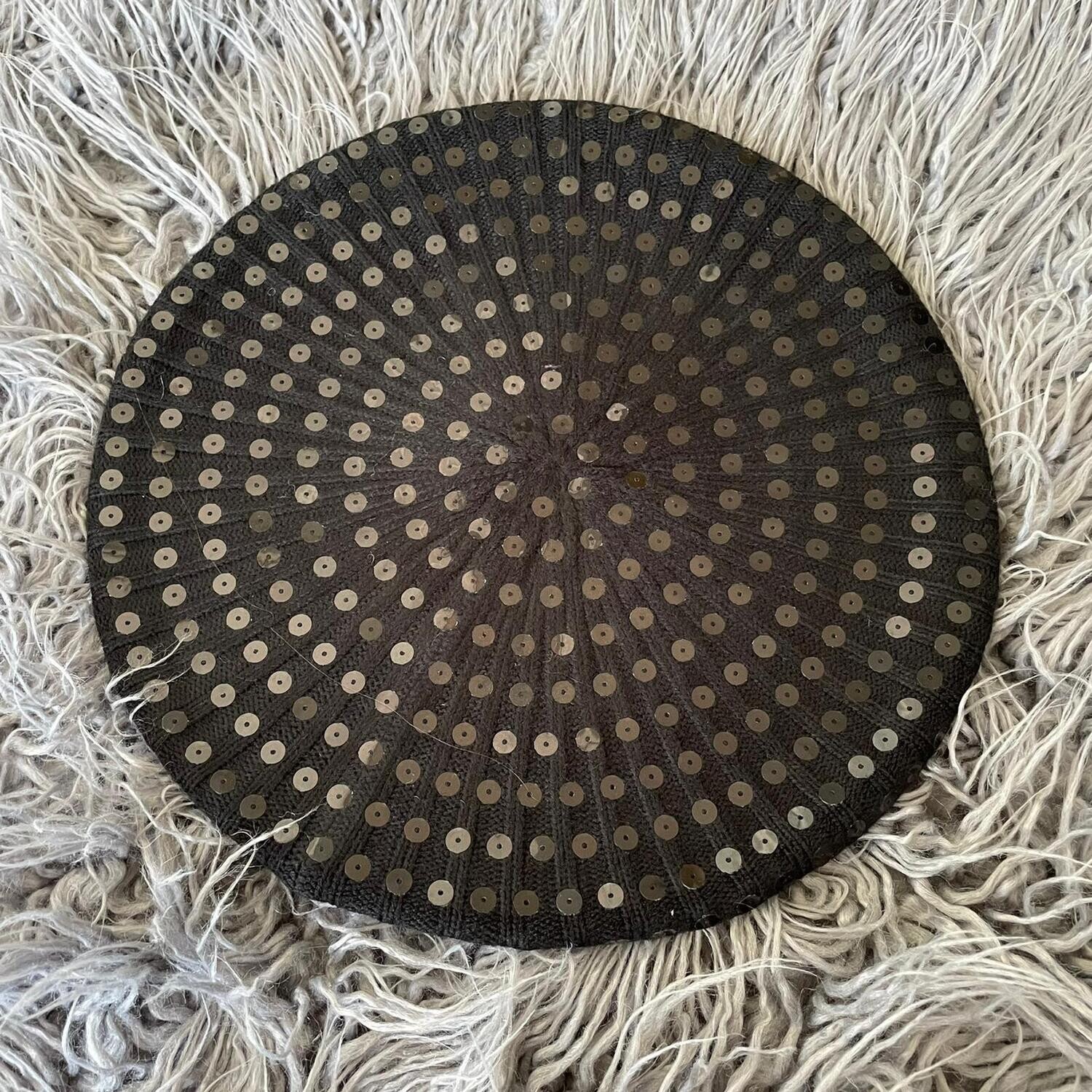 Black/black lined - flat sequins - snood/beret