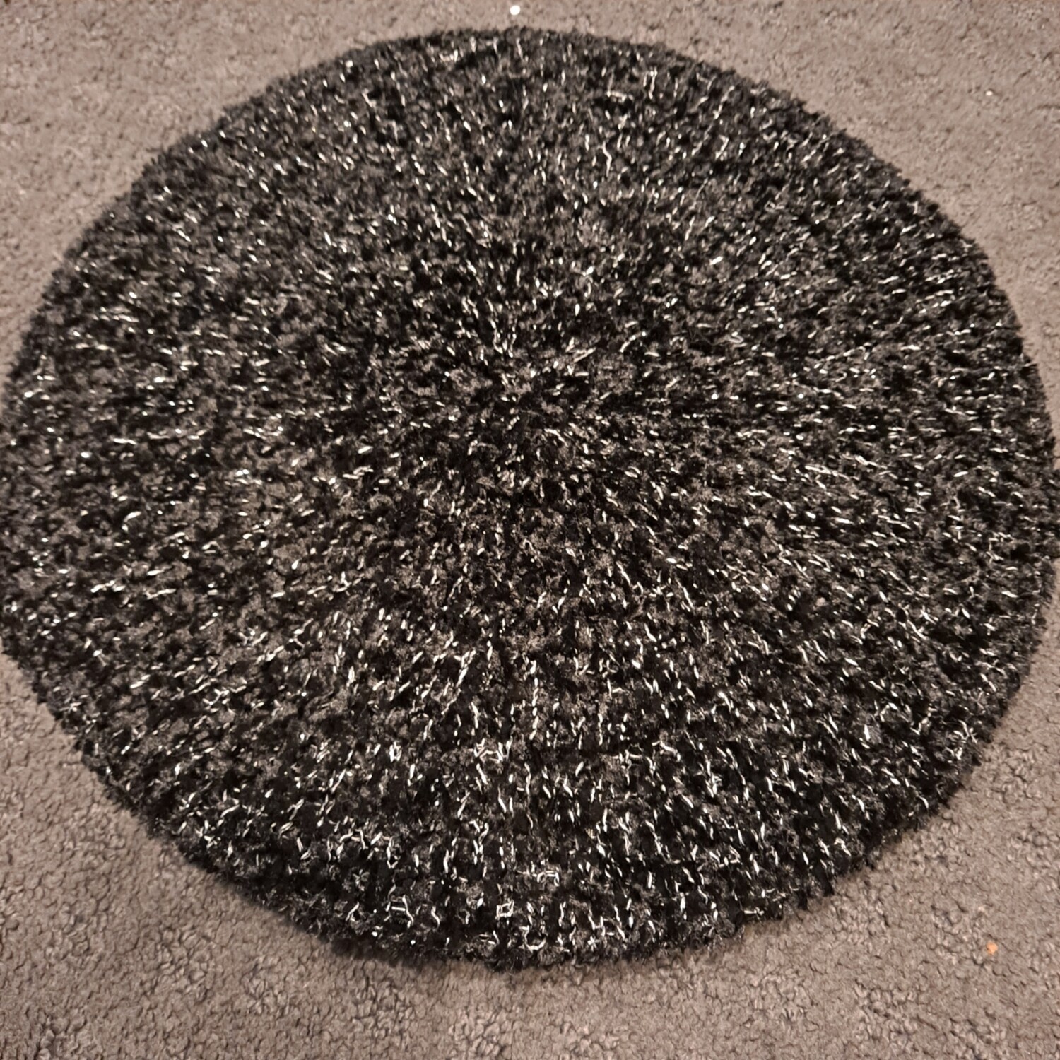 Black w/silver lurex lined chenille snood -XL