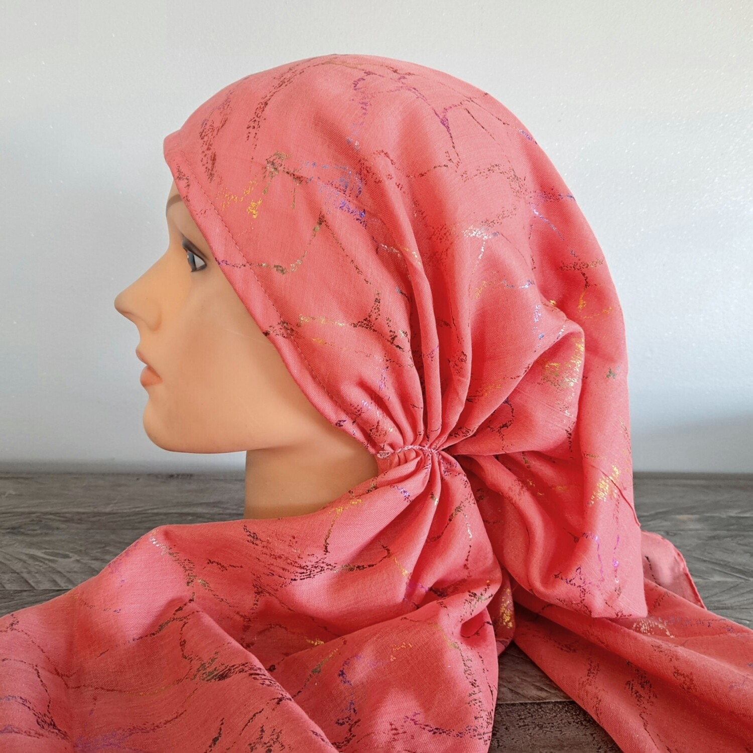 Coral/colorful -streaks pattern pre-tied tichel w/band sewn in (BBS)