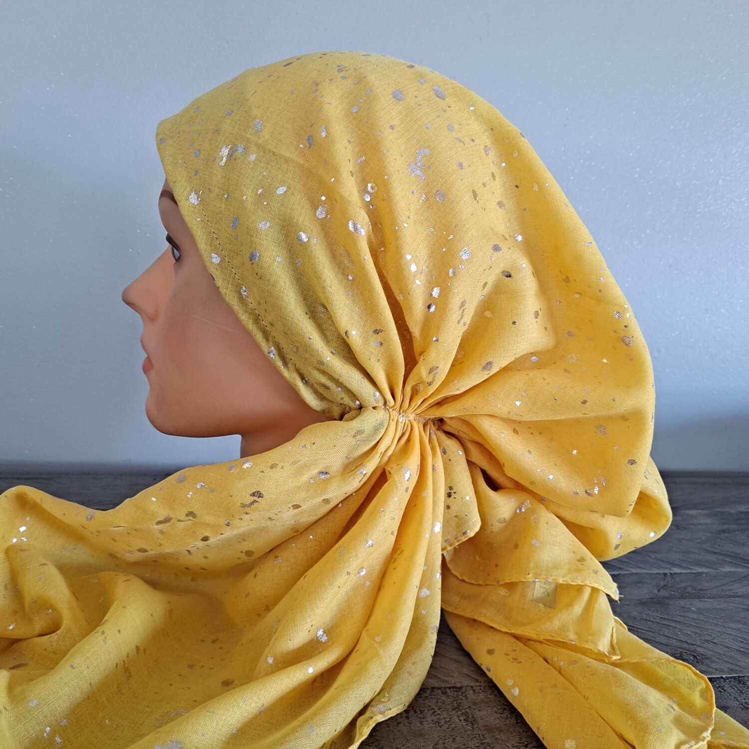 Yellow/silver - speckled pattern pre-tied tichel w/band sewn in (BBS)