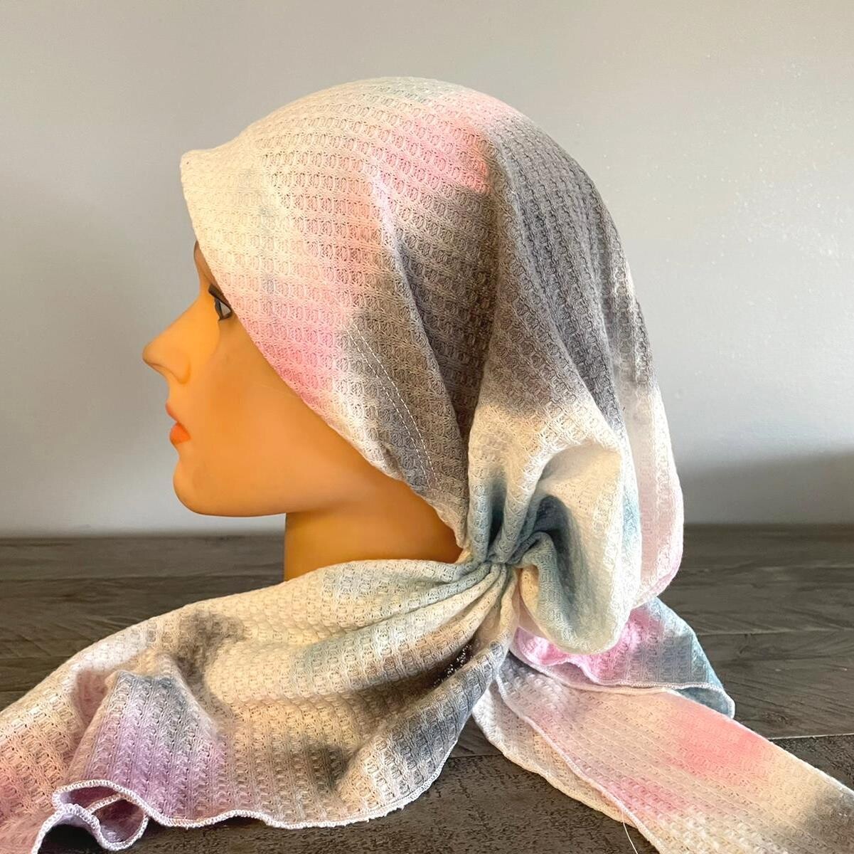 Gray/pink n&#39; more waffled pretied tichel