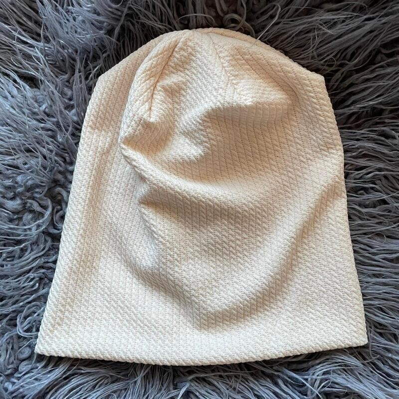 Ivory fine cable ribbed beanie