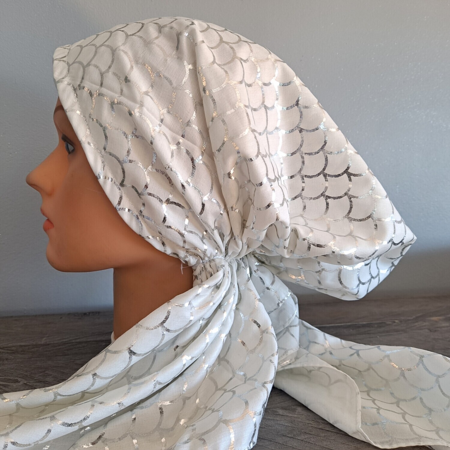 Soft white - silver scales patterned pretied tichel 