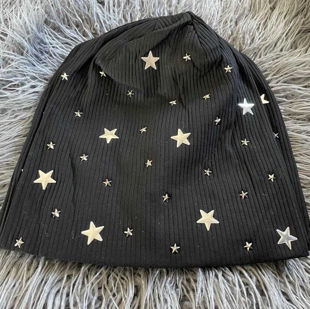 Cotton Ribbed Beanie - w/small stars