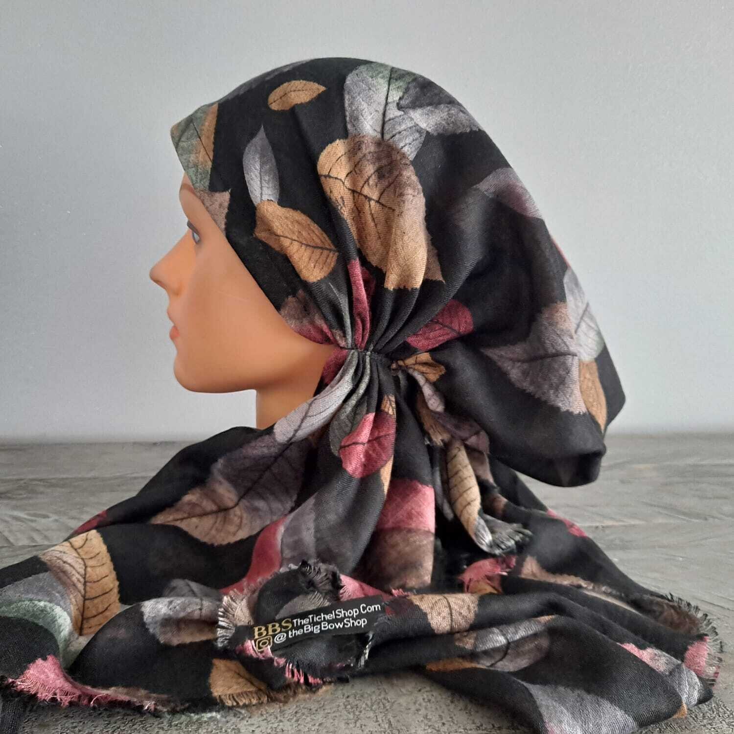 Black/pink colored leaves - soft fringes pretied tichel