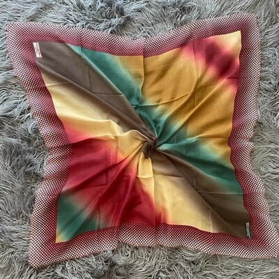 Maroon/white - Turkish head scarve w/soft fringes