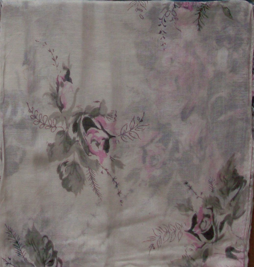 Gray and pink spring flowers tichel