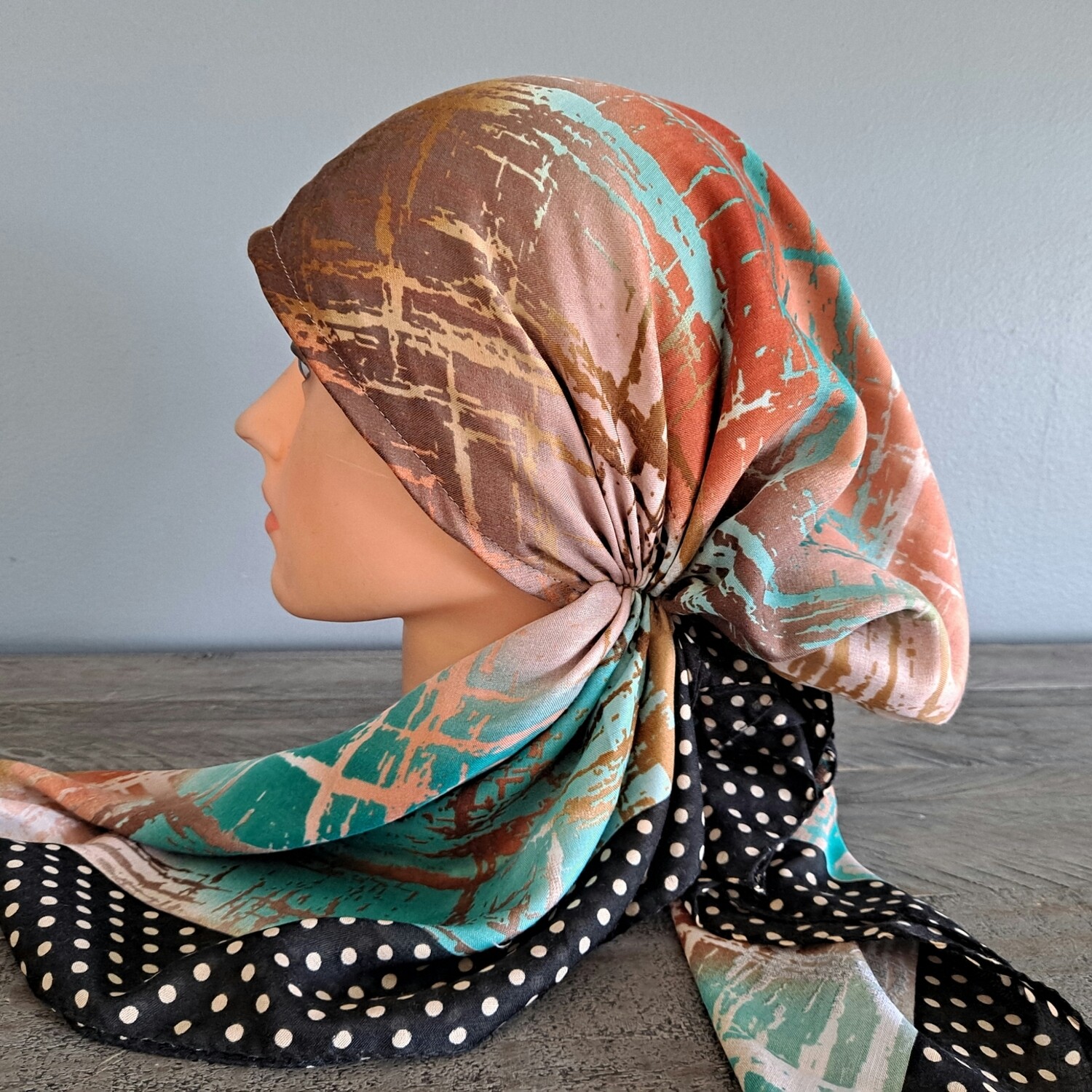 Black/tan - bright Turkish pretied tichel w/band sewn in (BBS)