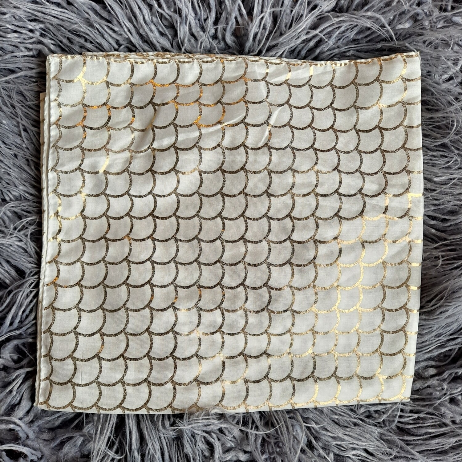 Soft white/gold metallic scales patterned tichel