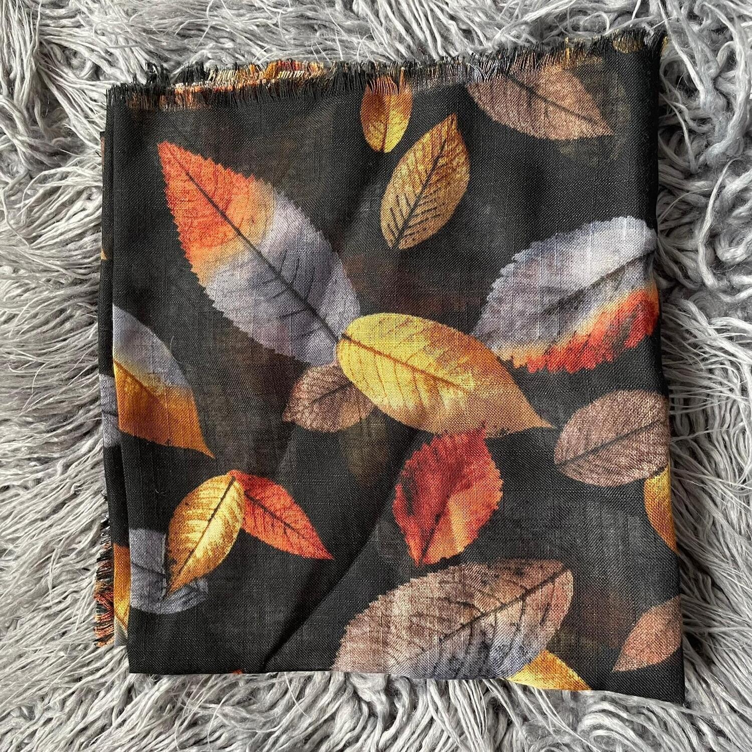 Black/orange - Fall leaves soft fringes tichel