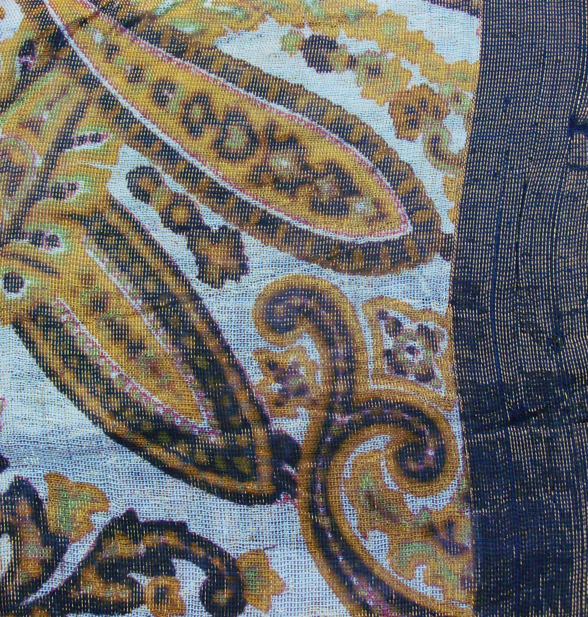 Brown shimmering tichel