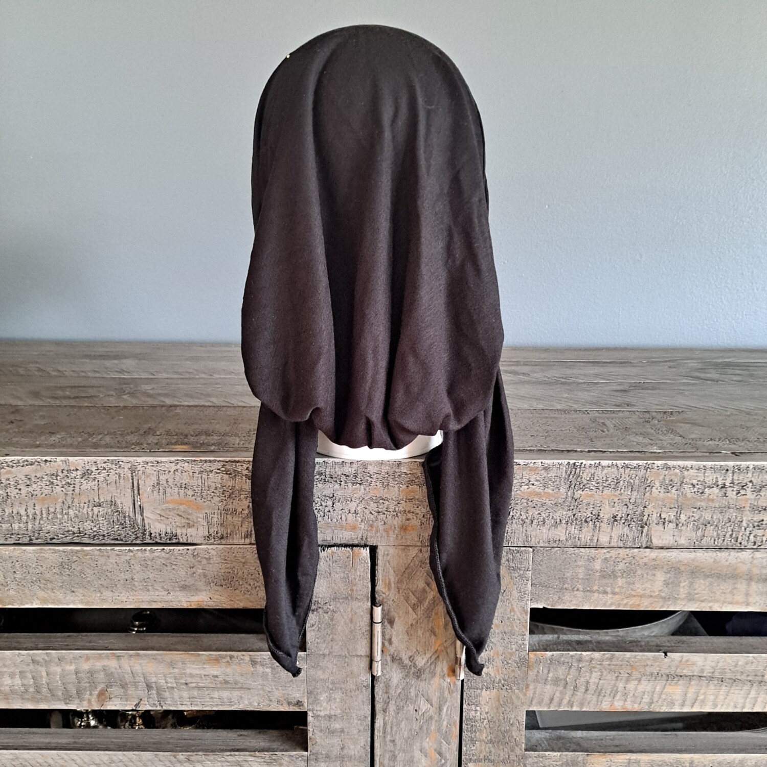 Black paper thin pre tied tichel w/aqua applique -XL