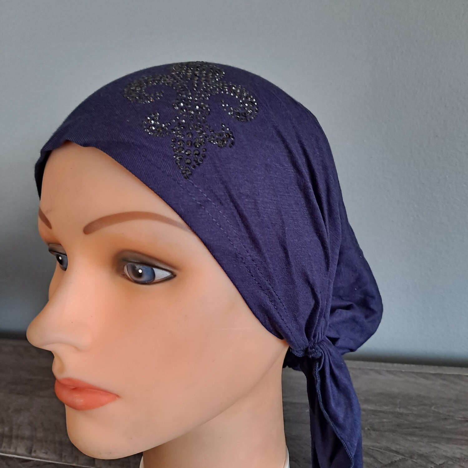 Navy paper thin pre tied tichel w/black applique